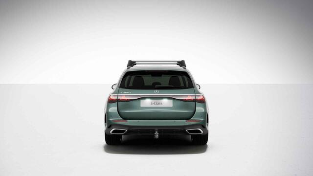 Mercedes-Benz E-estate 300 e AMG Line | Panoramadak | Premium plus | Trekhaak | 20 inch | Night pakket |