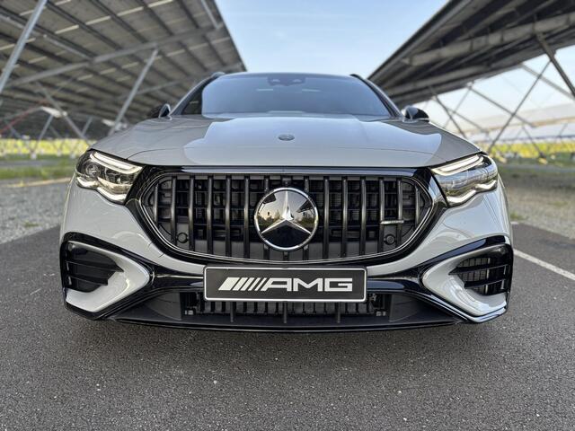 Mercedes-Benz E-estate AMG 53 4MATIC+ Night Edition | Carbon interieur + exterieur | AMG performance stoelen | AMG Dynamic plus pakket | Panoramadak | Rijassistentiepakket + | Trekhaak | Stoelverwarming/ventilatie | Superscreen |