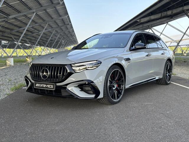 Mercedes-Benz E-estate AMG 53 4MATIC+ Night Edition | Carbon interieur + exterieur | AMG performance stoelen | AMG Dynamic plus pakket | Panoramadak | Rijassistentiepakket + | Trekhaak | Stoelverwarming/ventilatie | Superscreen |