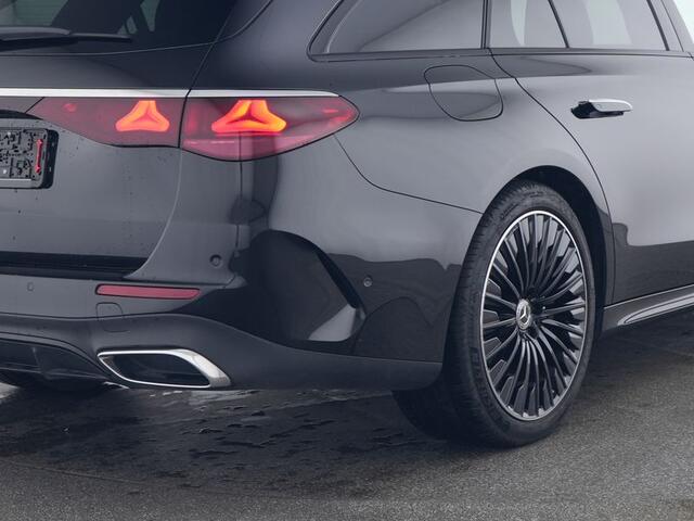 Mercedes-Benz E-estate 300 e AMG Plug-In Hybride | AMG Line | Night Pakket | Trekhaak | 20 Inch AMG Velgen | Verlichte Grill | Stuur en Stoelverwarming | Inclusief 24 maanden MB Certified garantie voor Europa.
