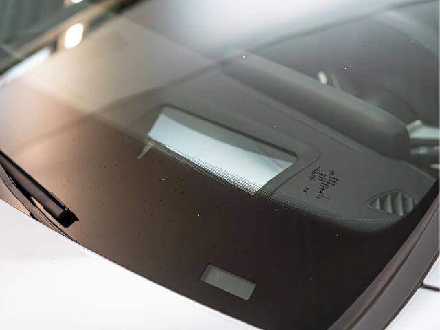 Mercedes-Benz E-estate E 300 e AMG Line | Superscreen | Leder Nappa | Burmester