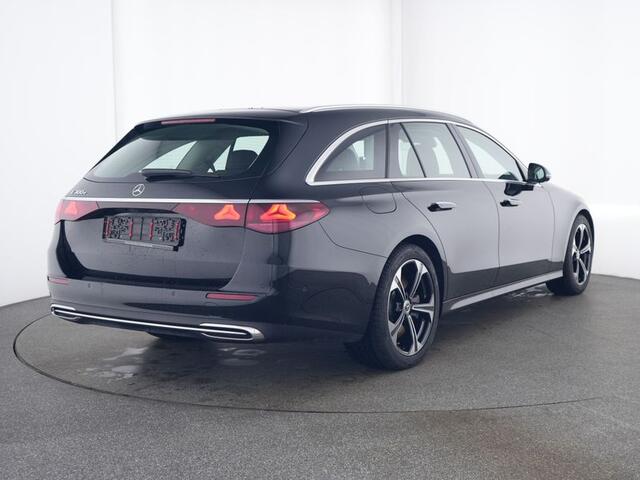 Mercedes-Benz E-estate 300 e Plug-In Hybride Advanced Plus | Memory voorstoelen | Sfeerverlichting | Stuur en Stoelverwarming | Distronic. Inclusief 24 maanden MB Certified garantie voor Europa.