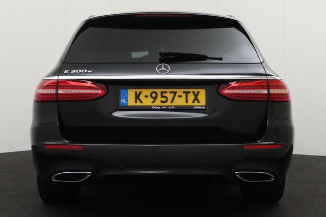 Mercedes-Benz E-estate 300e AMG Night-Pakket Camera Dodehoek Carplay
