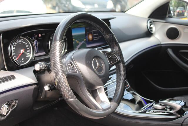 Mercedes-Benz E-estate 200 Business Solution AMG//Pano!!
