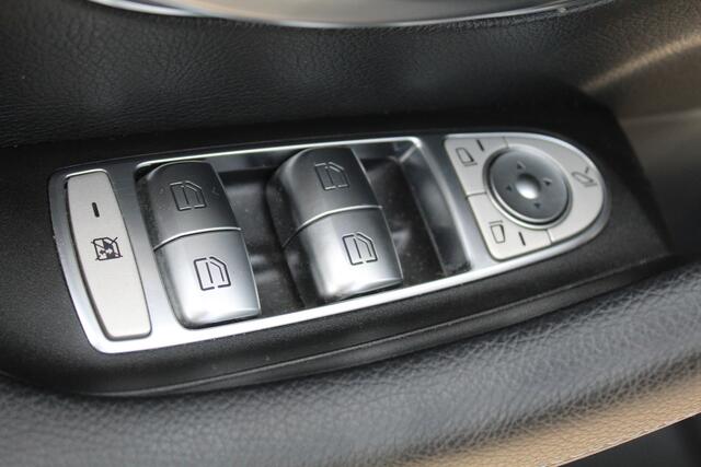Mercedes-Benz E-estate 200 Business Solution AMG//Pano!!