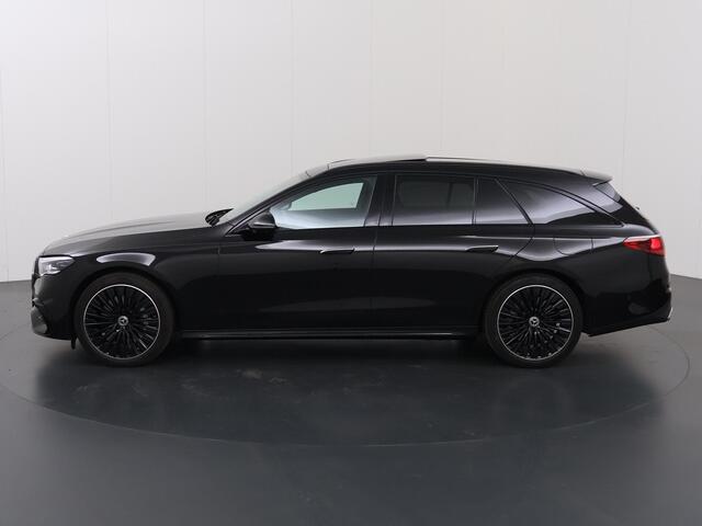 Mercedes-Benz E-estate 300 e Exclusive Line | Panoramadak | Night | Verlichte grill | Burmester | Hyperscreen | Trekhaak |