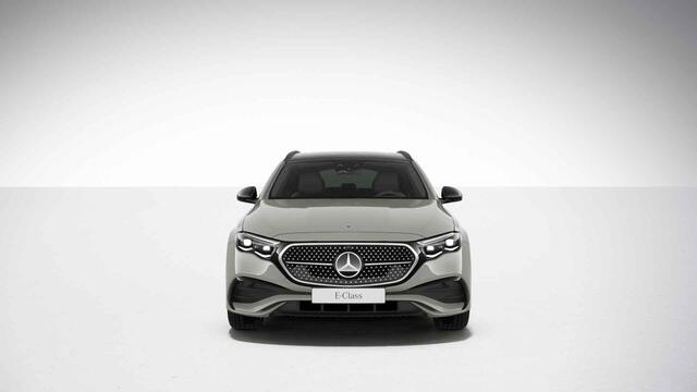 Mercedes-Benz E-estate 300 de AMG Line | Nieuwprijs 104.458 | Leder pakket | Superscreen | Panoramadak | Trekhaak | Night pakket | Winter pakket |