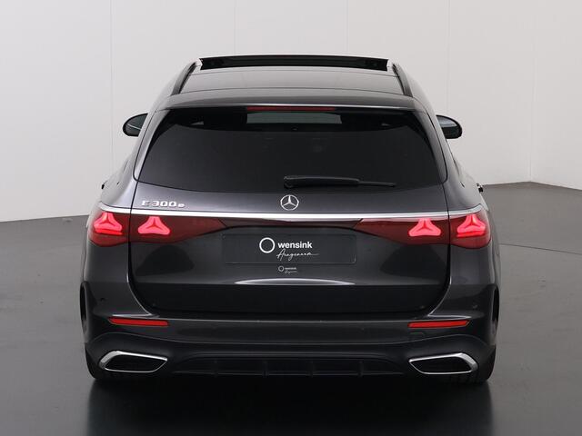 Mercedes-Benz E-estate 300 e AMG Line | Night | Panoramadak | Trekhaak | Superscreen | Burmester | Winter pakket |