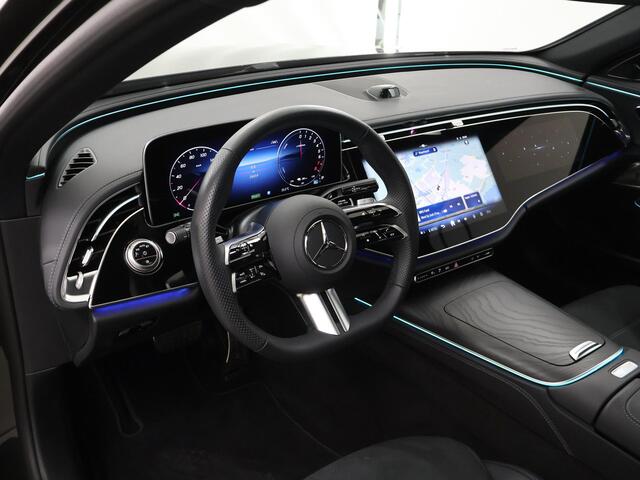 Mercedes-Benz E-estate 300 e AMG Line | Night | Panoramadak | Trekhaak | Superscreen | Burmester | Winter pakket |