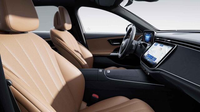 Mercedes-Benz E-estate 300 e Luxury Line | Bruin interieur | Burmester 4D | Trekhaak | Getint glas | Zwarte hemel |