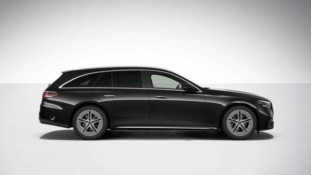 Mercedes-Benz E-estate 300 e AMG Line | Bruin interieur | AMG | Trekhaak elektrisch | Rij assistentiepakket |