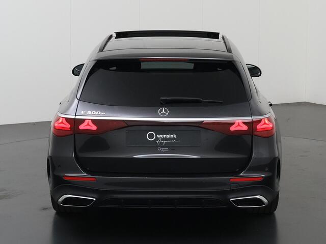 Mercedes-Benz E-estate 300 e AMG Line | Night | Panoramadak | Trekhaak | Burmester | Memory | 360 camera | Winter pakket | Rij assistentiepakket |