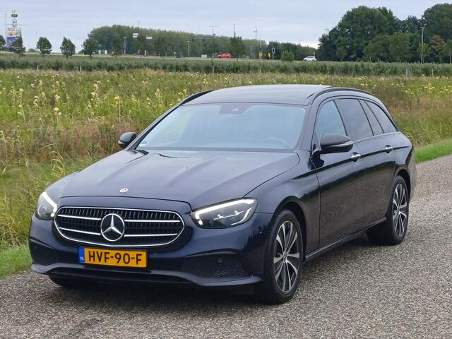 Mercedes-Benz E-estate 300 e Avantgarde /Pano/Cruise/18"/Sfeer/