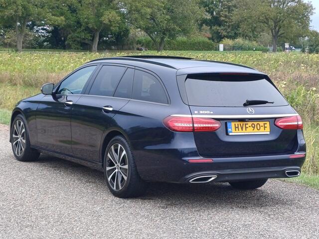 Mercedes-Benz E-estate 300 e Avantgarde /Pano/Cruise/18"/Sfeer/