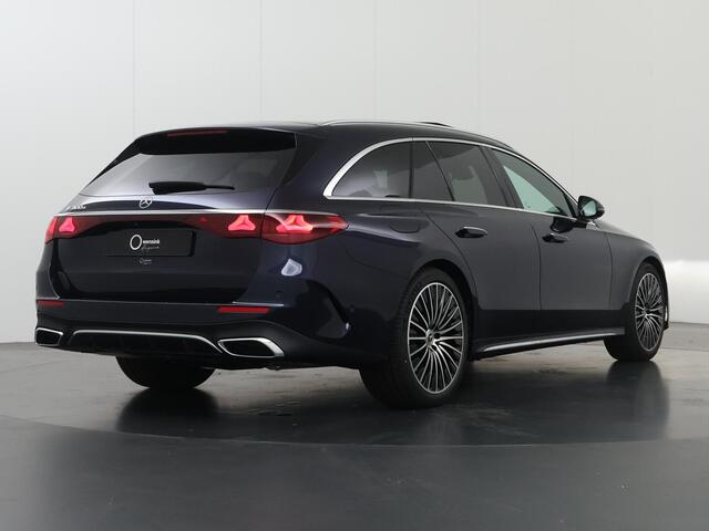 Mercedes-Benz E-estate 300e Sport Edition | Panoramaschuifdak | Trekhaak | 360° camera | DIGITAL Light | Superscreen | 20" AMG velgen | Stoelverwarming voor |