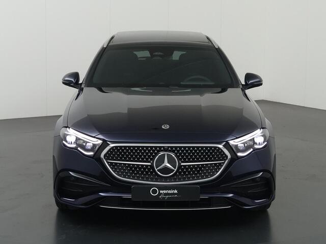 Mercedes-Benz E-estate 300e Sport Edition | Panoramaschuifdak | Trekhaak | 360° camera | DIGITAL Light | Superscreen | 20" AMG velgen | Stoelverwarming voor |