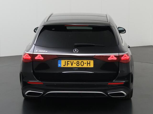 Mercedes-Benz E-estate 300 e AMG Line | Rij assistentiepakket | Memory pakket | Trekhaak wegklapbaar | Winterpakket | Digital Light