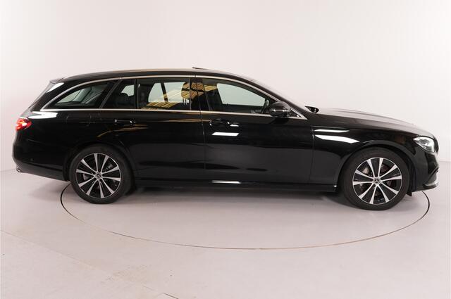 Mercedes-Benz E-estate 300 de PHEV 320 pk | 360° Camera | Trekhaak | Schf/kantel | Leder | Head-up | Burmester |
