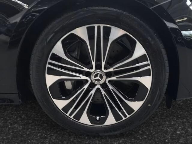 Mercedes-Benz E-estate 300e AVANTGARDE ** LED, TREKH, DISTR, WINTER, MB PATTERN, AMBIENTE ** 1e EIG - ¤ 23.000,= onder NP - UNFALLFREI ** ** INFORMEER OOK NAAR ONZE AANTREKKELIJKE FINANCIAL-LEASE TARIEVEN **