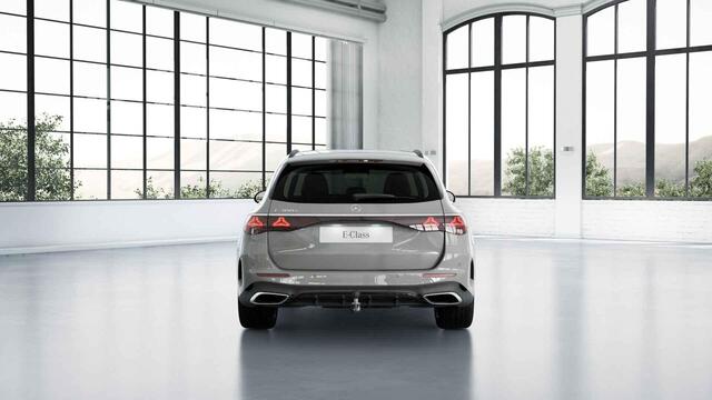 Mercedes-Benz E-estate 300 e AMG Line | Superscreen | Leder | Trekhaak | Panoramadak | Burmester | 360 camera | Digital light |