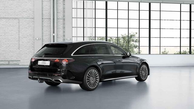 Mercedes-Benz E-estate 300 e AMG Line | Luchtvering | Superscreen | Rij assistentiepakket | Trekhaak | Burmester |