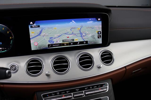 Mercedes-Benz E-estate 300 de Premium+ AMG Line | Distronic+ | Panoramadak | Burmester | Keyless Go | Rijassistentiepakket | Surround Camera | Leder |