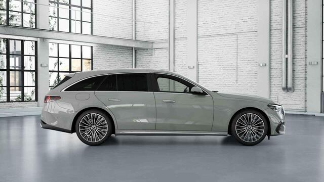 Mercedes-Benz E-estate 300e Sport Edition | Panoramaschuifdak | Trekhaak | 360° camera | DIGITAL Light | Superscreen | 20" AMG velgen | Stoelverwarming voor |