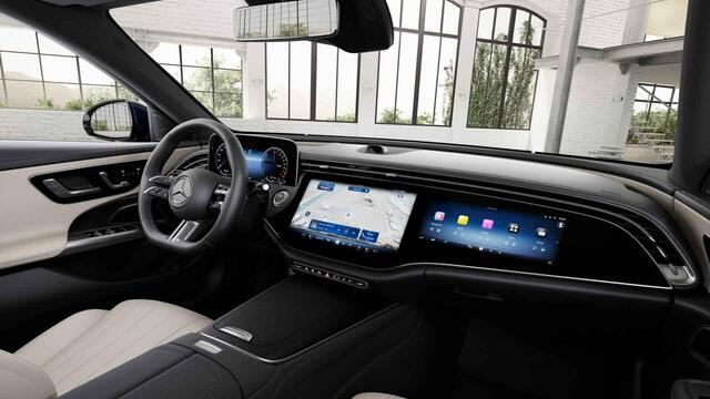 Mercedes-Benz E-estate 300e Sport Edition | Panoramaschuifdak | Premium Plus | Rijassistentiepakket Plus | Stoelventilatie/-verwarming voor | Burmester