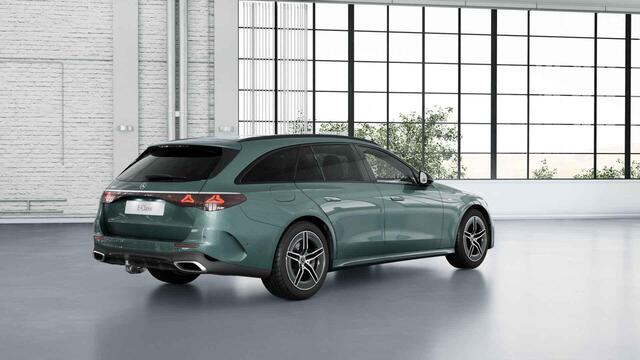 Mercedes-Benz E-estate 300 e AMG Line | Panoramadak | Burmester 4D | Trekhaak | Night pakket | Winter pakket |