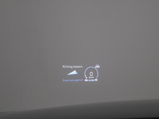 Mercedes-Benz E-estate 400D 340 PK 4MATIC AMG + DESIGNO LEDER | BURMESTER | MASSAGE | HEAD-UP | STANDKACHEL | PANORAMA