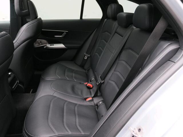 Mercedes-Benz E-estate 300 e AMG Plug-In Hybride AMG Line | Panorama Schuif-Kanteldak | Trekhaak | Memory Voor Stoelen | Burmester® | Alarm | Lederen Bekleding. Inclusief 24 maanden MB Certified garantie voor Europa.