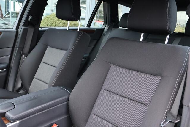 Mercedes-Benz E-estate 200 Ambition Elegance l Airconditoning l Afneembare trekhaak l LED adaptief l Stoelverwarming l Spiegelpakket l Tempomaat l Parkeersensoren l Alarm klasse 3 SCM l Radio Audio 20 APS l