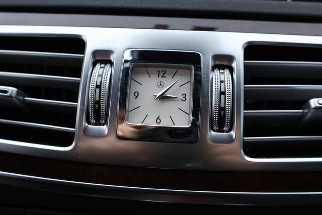 Mercedes-Benz E-estate 200 Ambition Elegance l Airconditoning l Afneembare trekhaak l LED adaptief l Stoelverwarming l Spiegelpakket l Tempomaat l Parkeersensoren l Alarm klasse 3 SCM l Radio Audio 20 APS l