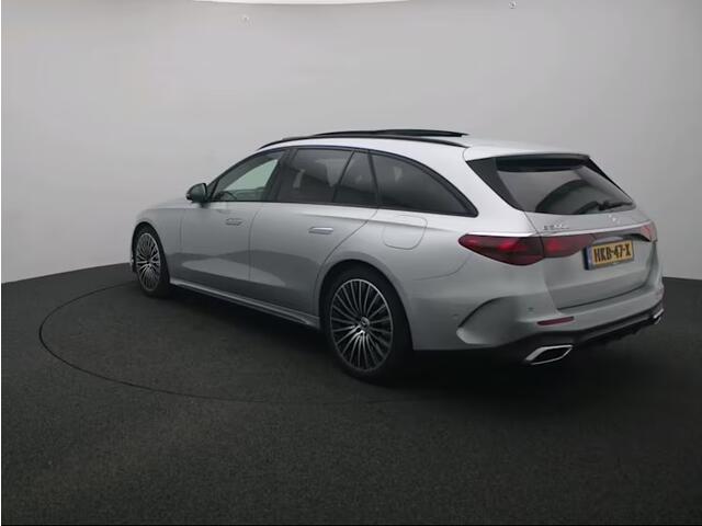 Mercedes-Benz E-estate 300 e Sport Edition AMG Line | Panorama Schuif-Kanteldak | Distronic | Memory Voor Stoelen | Burmester® | Alarm | Lederen Bekleding. Inclusief 24 maanden MB Certified garantie voor Europa.