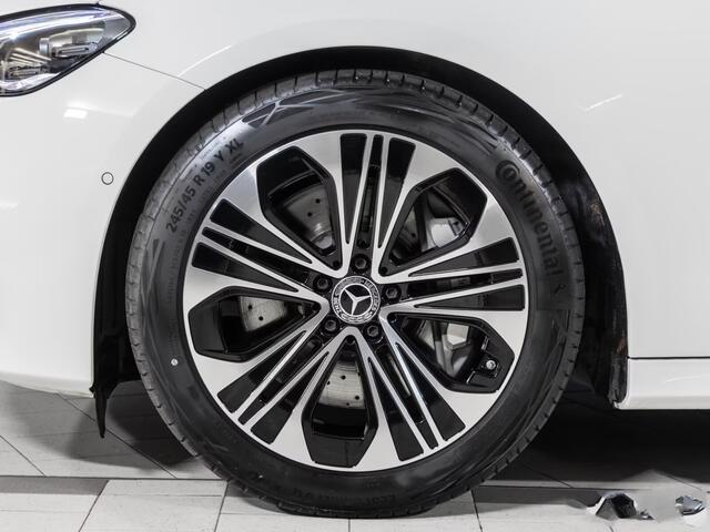 Mercedes-Benz E-estate 300e AVANTGARDE ** DIG.LIGHT, PANORAMA, TREKH, MEM, AGILITY, 360 CAM, WINTER ** 1e EIG - UNFALLFREI - Ex MB ** ** INFORMEER OOK NAAR ONZE AANTREKKELIJKE FINANCIAL-LEASE TARIEVEN **