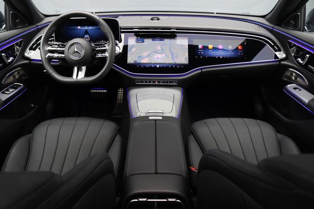 Mercedes-Benz E-estate 300 e Premium+ AMG Line | Airmatic | Hyperscreen | Distronic+ | Memory | Massage | Burmester | Stoelventilatie | 3D-Display | HUD | Verwarmd Stuurwiel | Trekhaak | Digital Light |