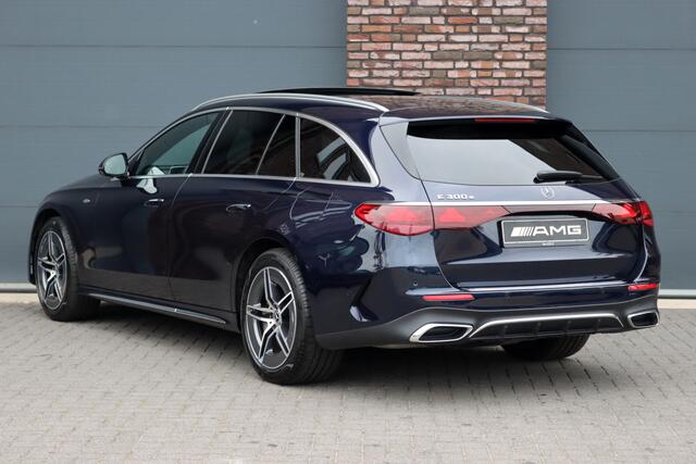Mercedes-Benz E-estate 300 e Premium+ AMG Line | Airmatic | Hyperscreen | Distronic+ | Memory | Massage | Burmester | Stoelventilatie | 3D-Display | HUD | Verwarmd Stuurwiel | Trekhaak | Digital Light |