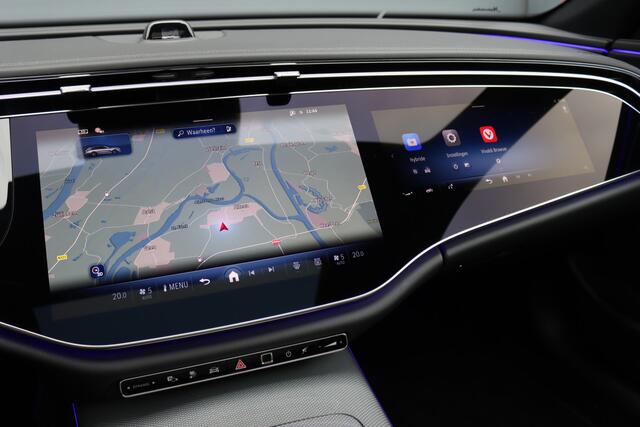 Mercedes-Benz E-estate 300 e Premium+ AMG Line | Airmatic | Hyperscreen | Distronic+ | Memory | Massage | Burmester | Stoelventilatie | 3D-Display | HUD | Verwarmd Stuurwiel | Trekhaak | Digital Light |