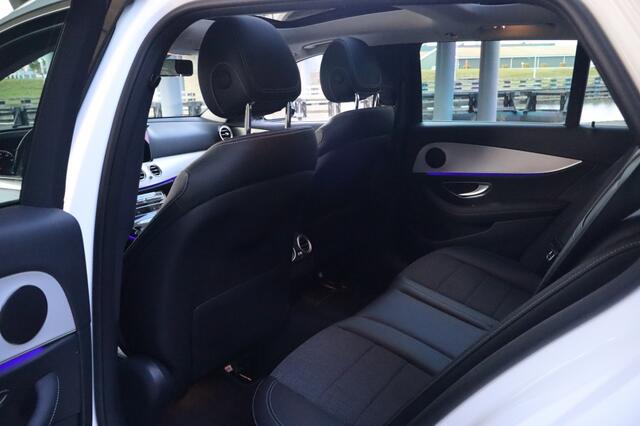 Mercedes-Benz E-estate 300 AMG | Plug in Hybride | Stoelverwarming | Trekhaak | Panoram