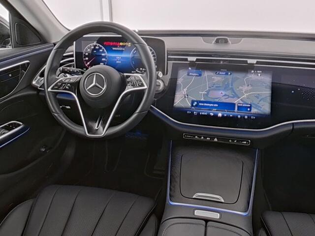 Mercedes-Benz E-estate 300 e Plug-In Hybride Trekhaak | Luchtvering/Airmatic | MBUX Superscreen | Distronic | Ledkoplampen | Keyless-Go. Inclusief 24 maanden MB Certified garantie voor Europa.