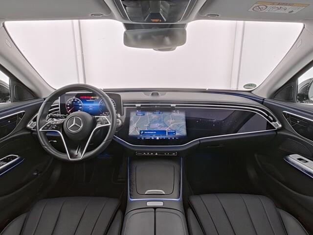 Mercedes-Benz E-estate 300 e Plug-In Hybride Trekhaak | Luchtvering/Airmatic | MBUX Superscreen | Distronic | Ledkoplampen | Keyless-Go. Inclusief 24 maanden MB Certified garantie voor Europa.