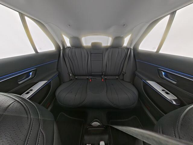 Mercedes-Benz E-estate 300 e Plug-In Hybride Trekhaak | Luchtvering/Airmatic | MBUX Superscreen | Distronic | Ledkoplampen | Keyless-Go. Inclusief 24 maanden MB Certified garantie voor Europa.