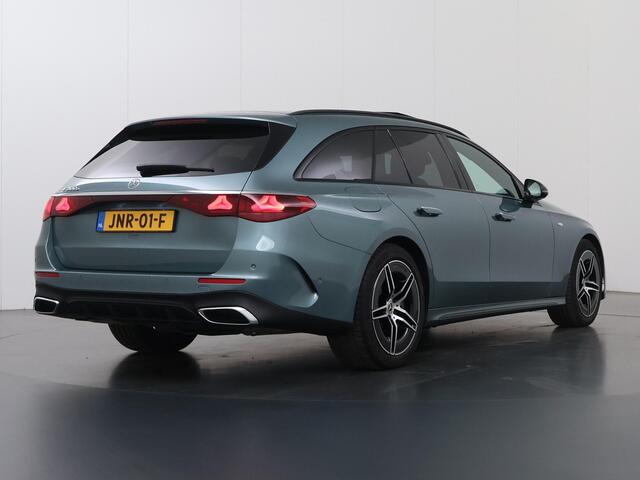 Mercedes-Benz E-estate 300 e AMG Line | Panoramadak | Burmester 4D | Trekhaak | Night pakket | Winter pakket |