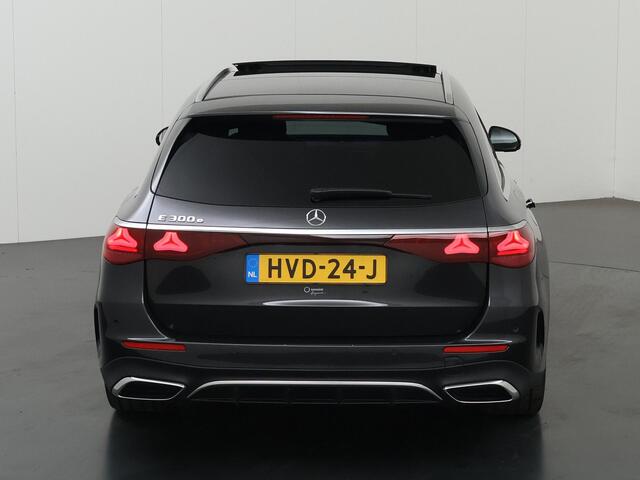 Mercedes-Benz E-estate 300 e Sport Edition | Hyperscreen | AMG | Panoramadak | Digital light | 20" lichtmetalen velgen |