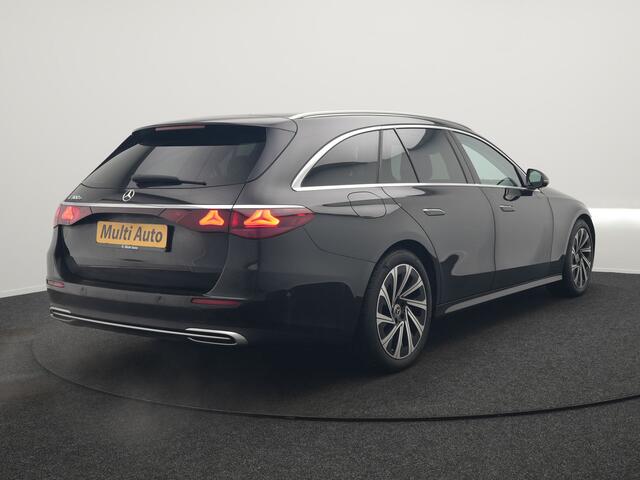 Mercedes-Benz E-estate 300 e Luxury Line Plug In Hybrid 313pk Dealer O.H PHEV | Luchtvering | Trekhaak af Fabriek | Lederen Comfortzetels Memory | Adaptive Cruise | Burmester 4D | Digital LED | 360 Camera | Keyless | Sfeerverlichting |