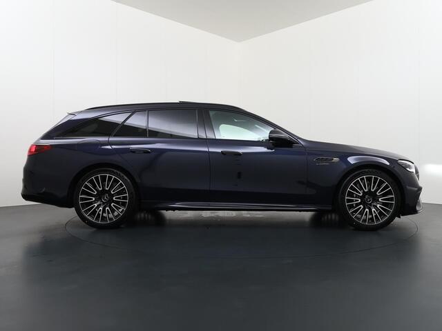 Mercedes-Benz E-estate AMG 53 HYBRID 4MATIC+ Night Edition | Premium Plus | AMG DYNAMIC PLUS | AMG Carbon Exterieur Pakket | AMG Nightpakket ll | Rijassistentiepakket Plus | Warmtecomfort Pakket | Winter Pakket | Zonnescherm Pakket | Panoramadak | Trekhaak | MBUX Superscreen | 