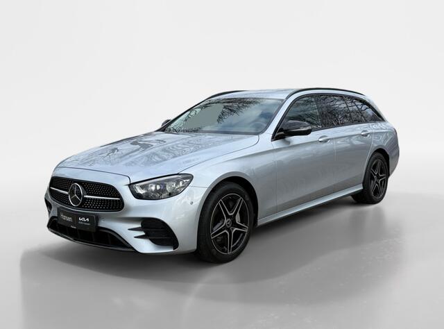 Mercedes-Benz E-estate 300 e AMG I Trekhaak I Widescreen I Half-Leder | Adaptive cruise control | Elektrisch uitklapbare trekhaak | Elektrisch verstelbare stoelen met geheugen
