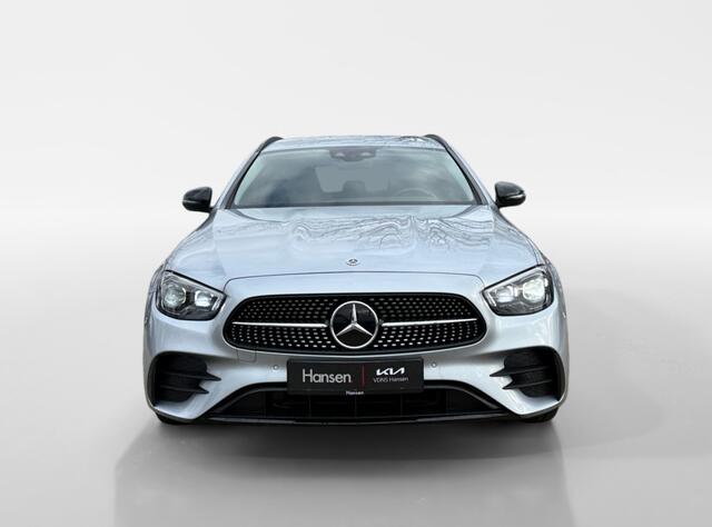 Mercedes-Benz E-estate 300 e AMG I Trekhaak I Widescreen I Half-Leder | Adaptive cruise control | Elektrisch uitklapbare trekhaak | Elektrisch verstelbare stoelen met geheugen