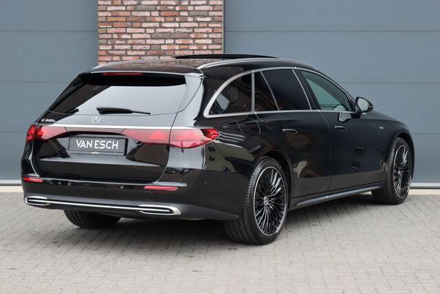 Mercedes-Benz E-estate 300 e Exclusive Line Premium+ | Luchtvering | Hyperscreen | Distronic+ | Stoelventilatie | HUD | Zonnerollo's | 3D-Display | Digital Light | Trekhaak | Soft-Close | Burmester |