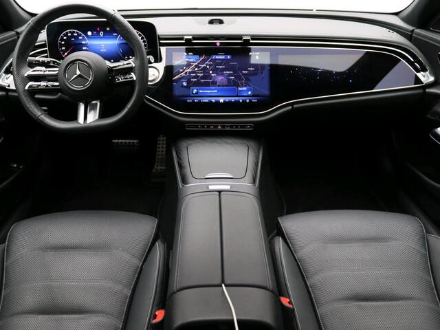 Mercedes-Benz E-estate 300 e Sport Edition Trekhaak | AMG Line | Night Pakket | Panorama Schuif-Kanteldak | Lederen Bekleding | Diital Licht | Alarm. Inclusief 24 maanden MB Certified garantie voor Europa.